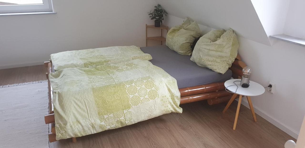 Frisch Renoviert Mit Dachterrasse - Geniesse Ruhe Und Grun Nahe Neustadt Aisch Neustadt an der Aisch Buitenkant foto