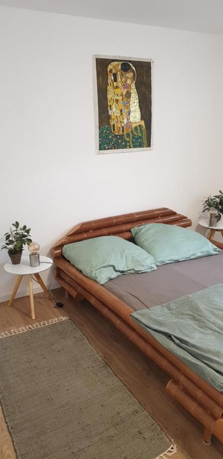 Frisch Renoviert Mit Dachterrasse - Geniesse Ruhe Und Grun Nahe Neustadt Aisch Neustadt an der Aisch Buitenkant foto